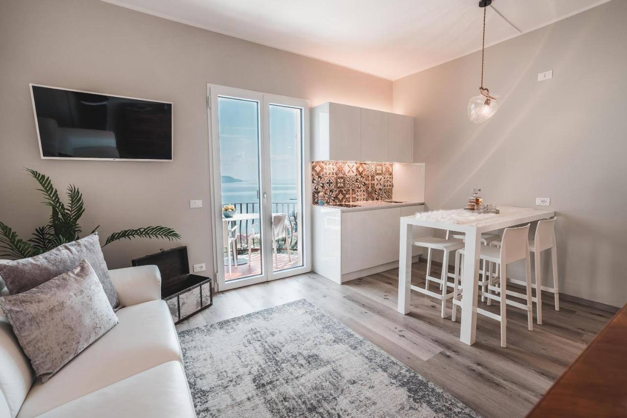 Ferienwohnung Montelago Gargnano Ngoại thất bức ảnh